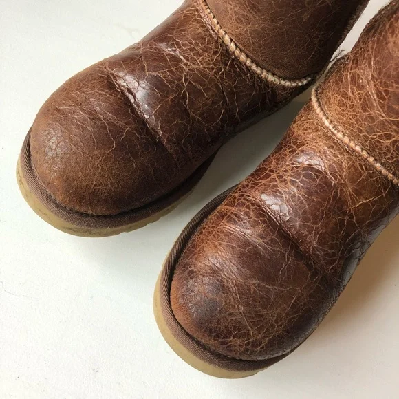 RARE HTF UGG Australia Bailey Button 1872 Chestnut Leather Krinkle Boots - Picture 4 of 9
